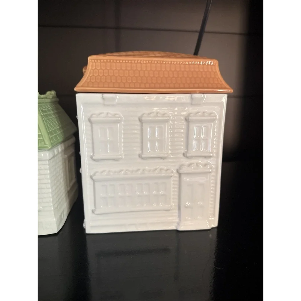 AVON Townhouse Canister Collection 4 Piece Set Sweet, Tea, Coffee, Confectionery